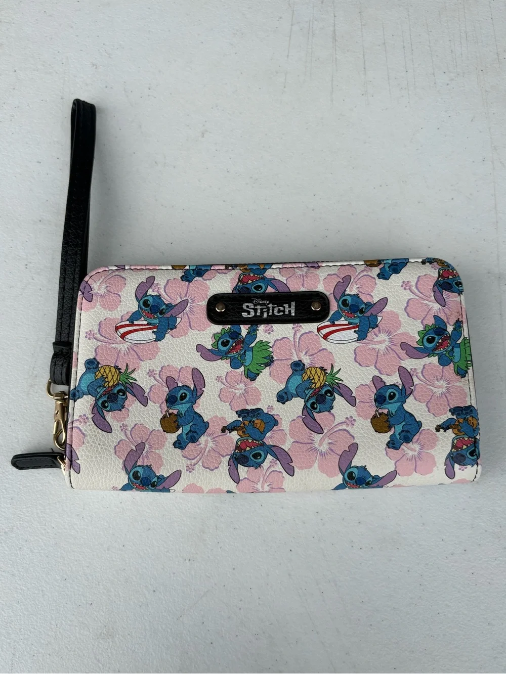 Disney Stitch Hawaiian Floral Zip Around Wallet Wristlet Lilo & Stitch